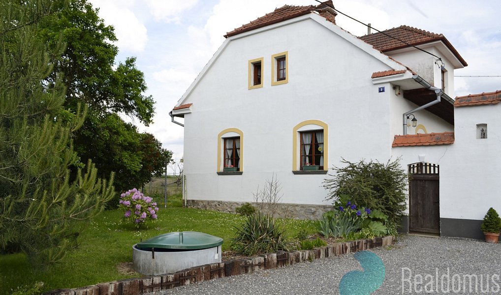 Prodej zemědělského objektu 726 m², Skrýchov u Malšic – náhled fotky 3