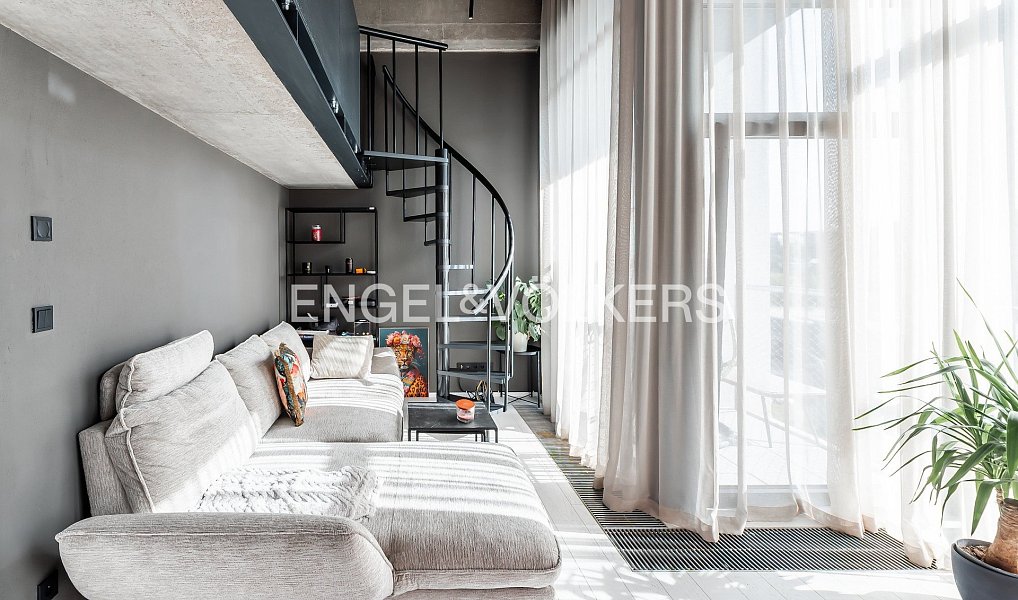 Prodej bytu 1+kk 56 m², Praha – náhled fotky 3