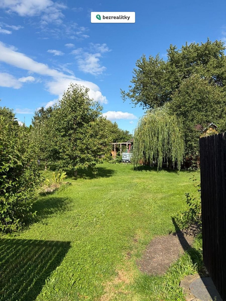 Prodej stavebního pozemku 942 m²