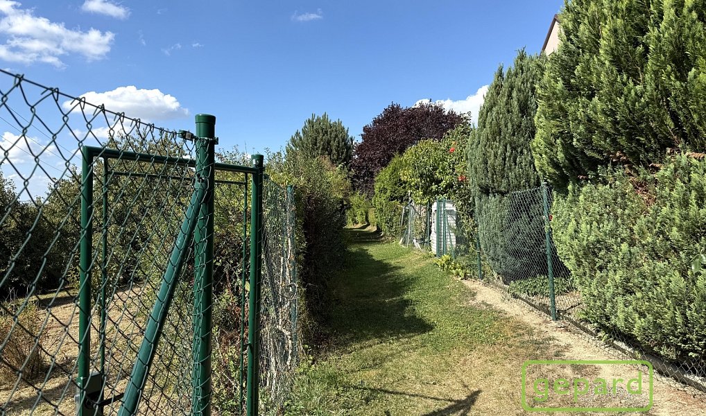 Prodej zahrady 770 m², Samotišky – náhled fotky 2