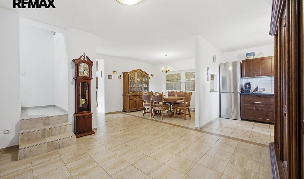 Prodej domu 232 m² s pozemkem 1 207 m², Dolní Břežany – náhled fotky 11