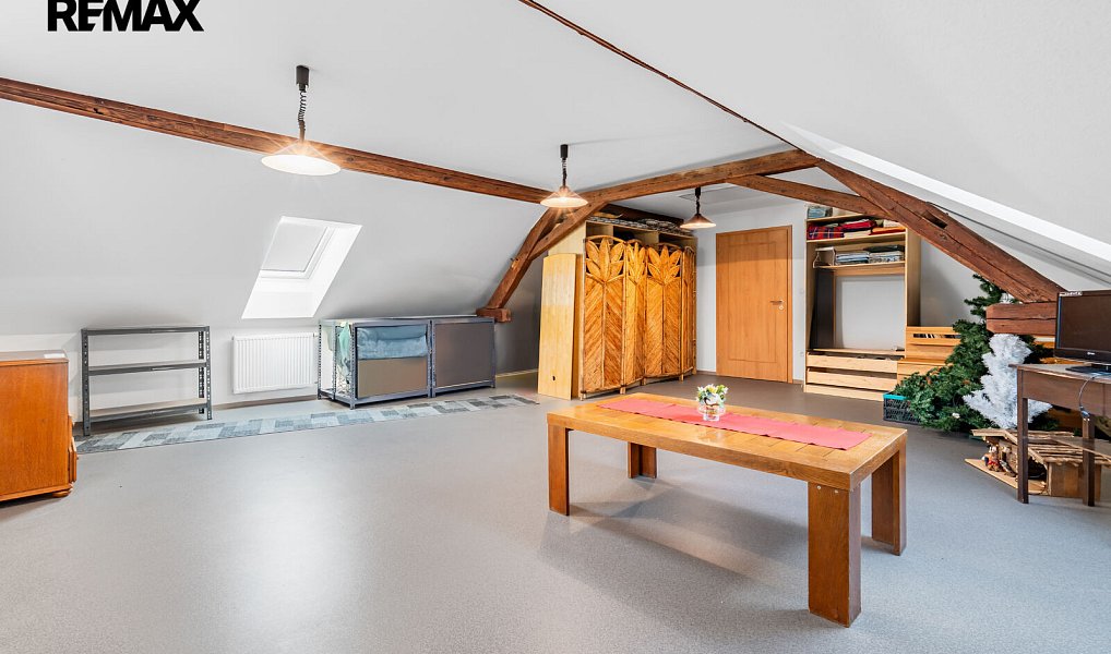 Prodej domu 267 m² s pozemkem 2 257 m², Horšovský Týn – náhled fotky 18