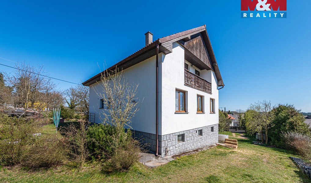 Prodej domu 214 m² s pozemkem 1 876 m², Kvášňovice – náhled fotky 28