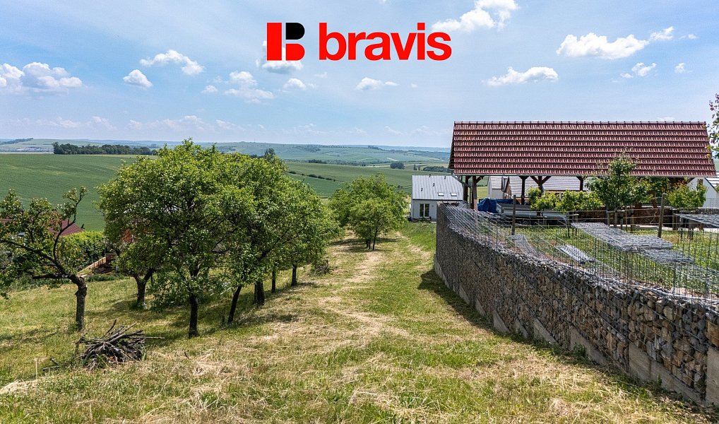 Prodej stavebního pozemku 1 323 m², Viničné Šumice – náhled fotky 5