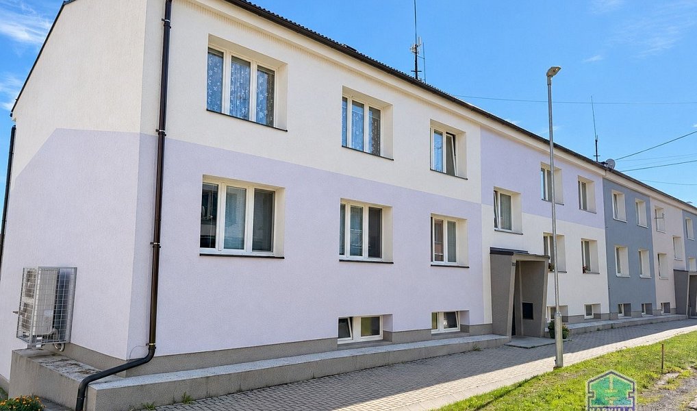Prodej bytu 2+1, 57 m², Tachov, Lesná