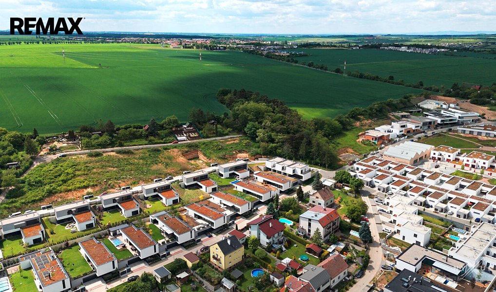 Prodej stavebního pozemku 721 m², Praha – náhled fotky 12