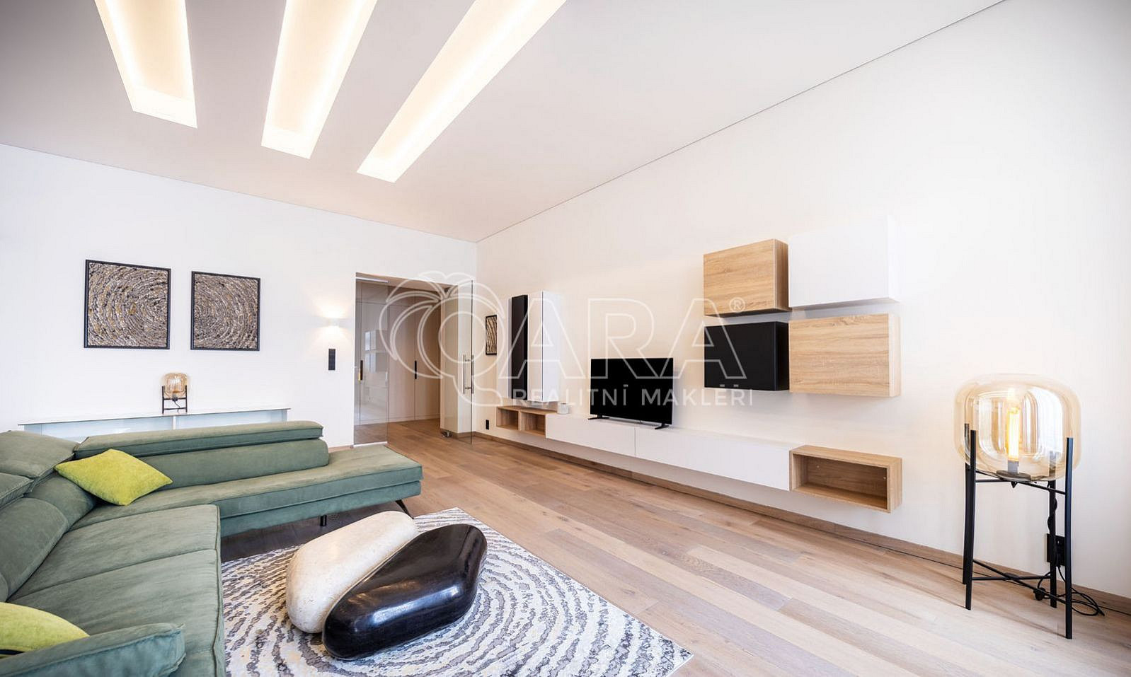 Pronájem bytu 3+kk 186 m² – fotografie 4