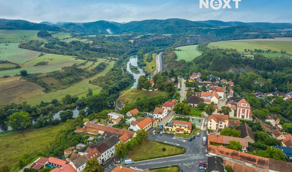 Prodej domu 416 m² s pozemkem 419 m², Tetín – náhled fotky 24