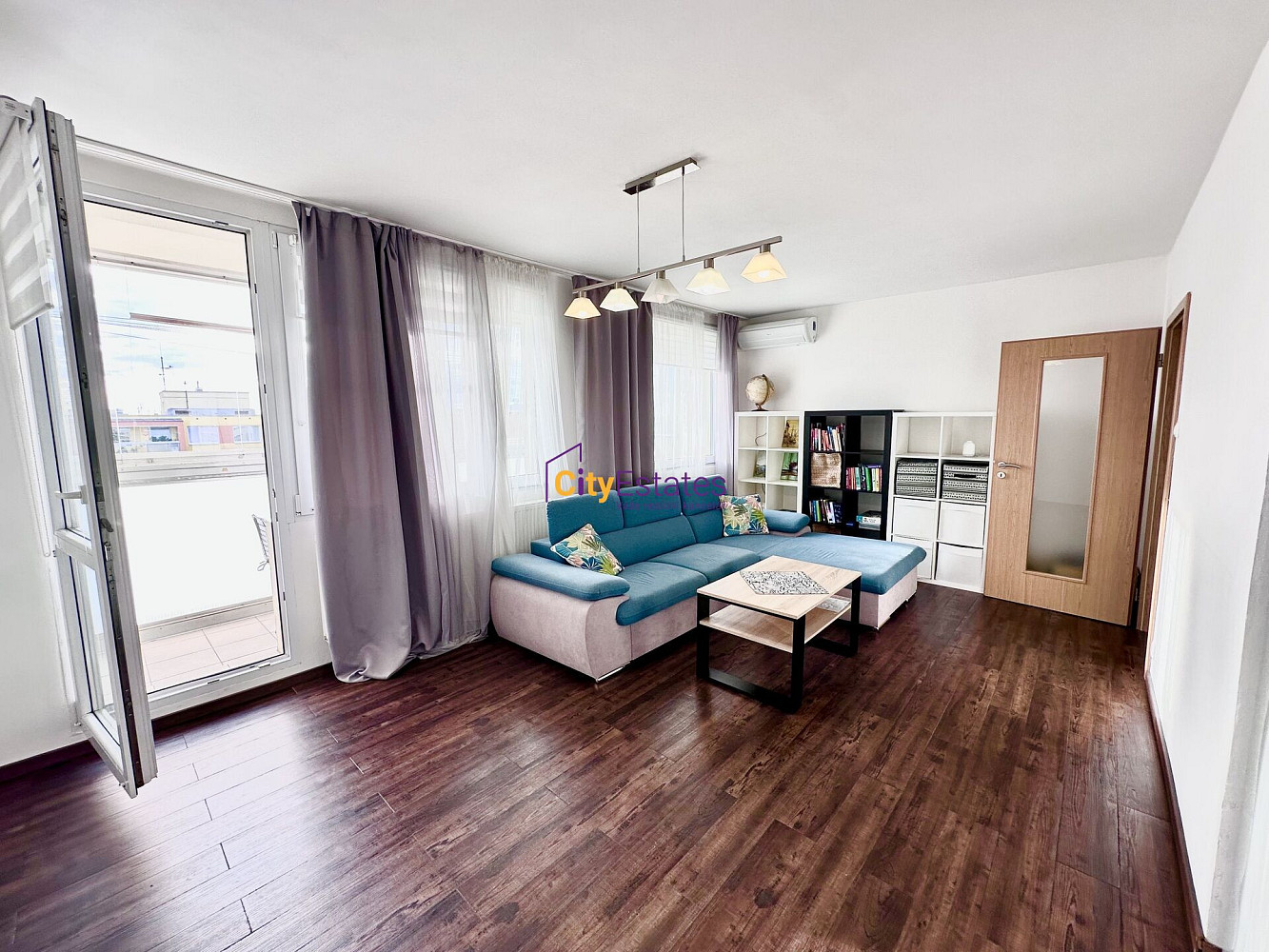 Pronájem bytu 3+kk 73 m² — photo 2