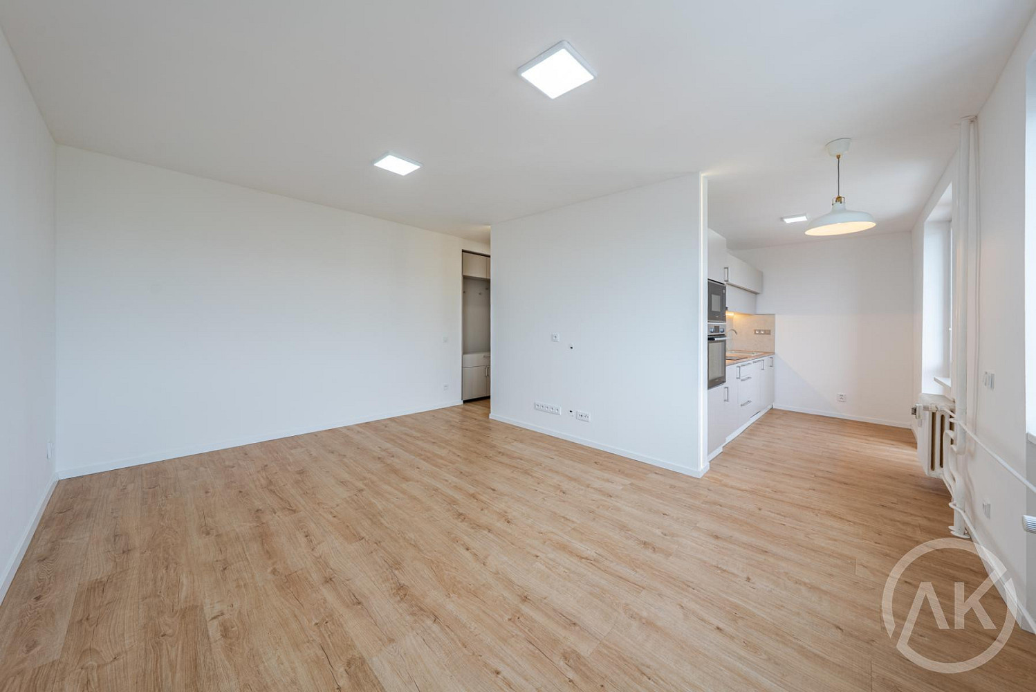 Pronájem bytu 2+1 57 m² – fotografie 2