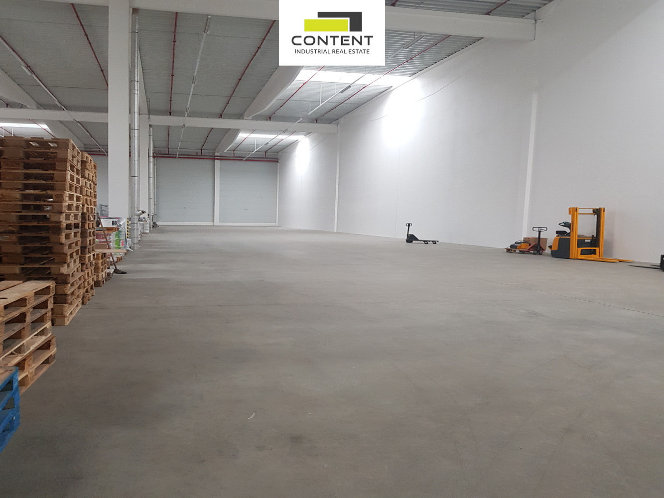 Pronájem skladovacích prostor 860 m²