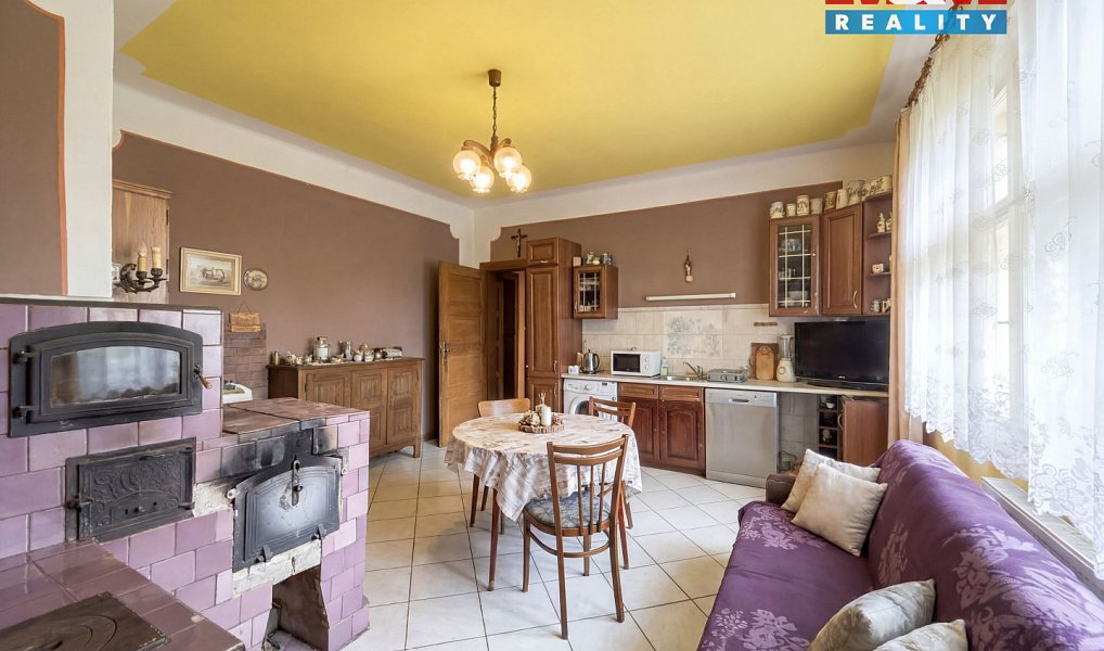 Prodej domu 200 m² s pozemkem 2 000 m², Zálužice – náhled fotky 4