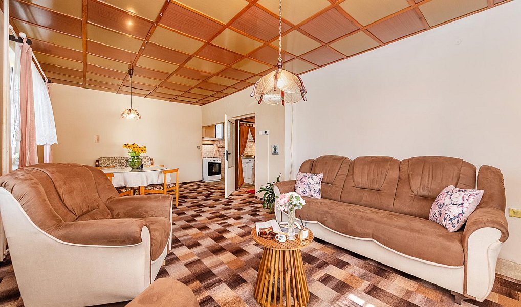 Prodej domu 130 m² s pozemkem 1 038 m², Svojkovice – náhled fotky 5