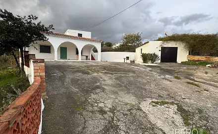 Prodej domu 190 m² s pozemkem 29 806 m², Estepona, Španělsko