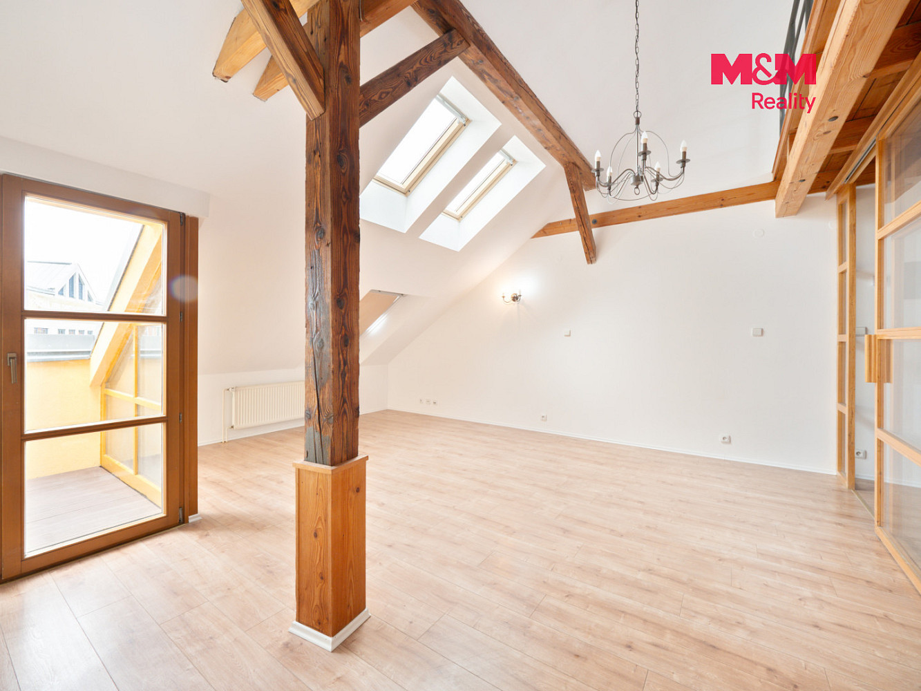 Pronájem bytu 3+kk 104 m² – pohled 6