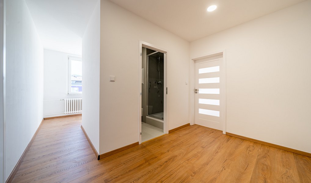 Prodej bytu 2+1 52 m², Roztoky – náhled fotky 4