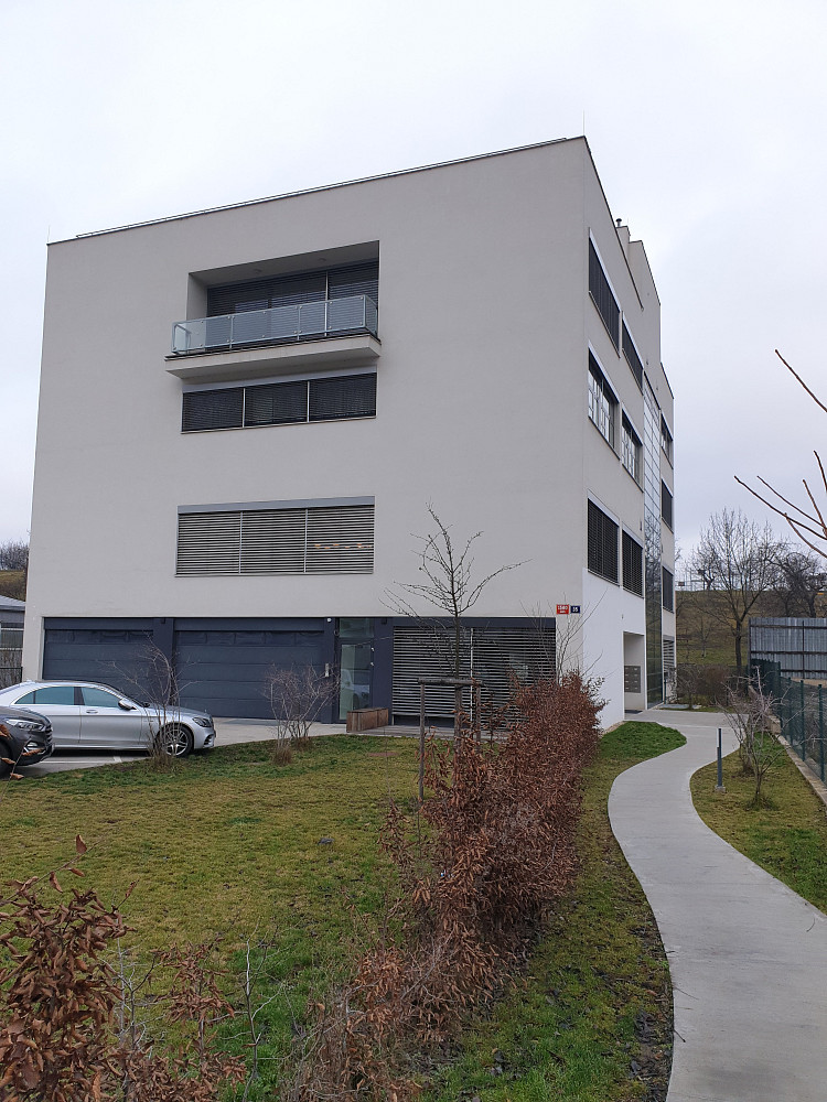Pronájem kanceláře 25 m² – fotografie 3