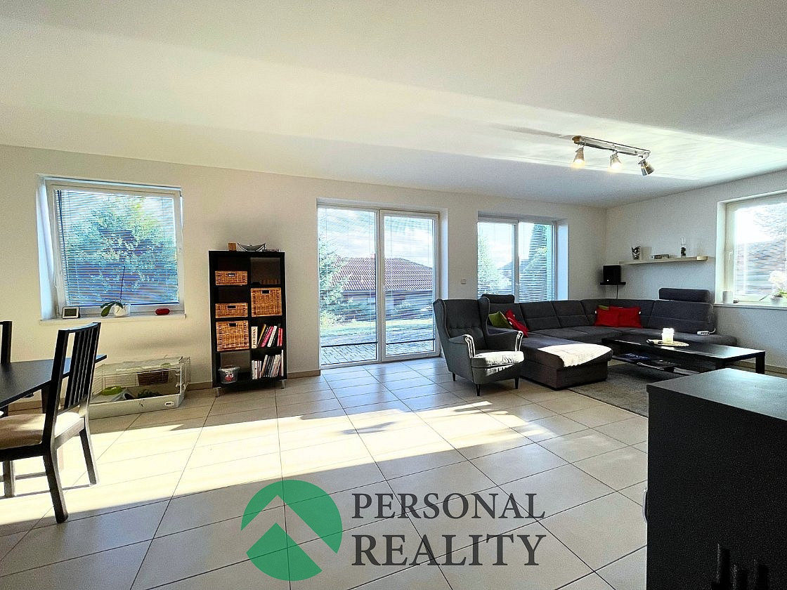 Prodej domu 154 m² s pozemkem 794 m² – fotografie 3
