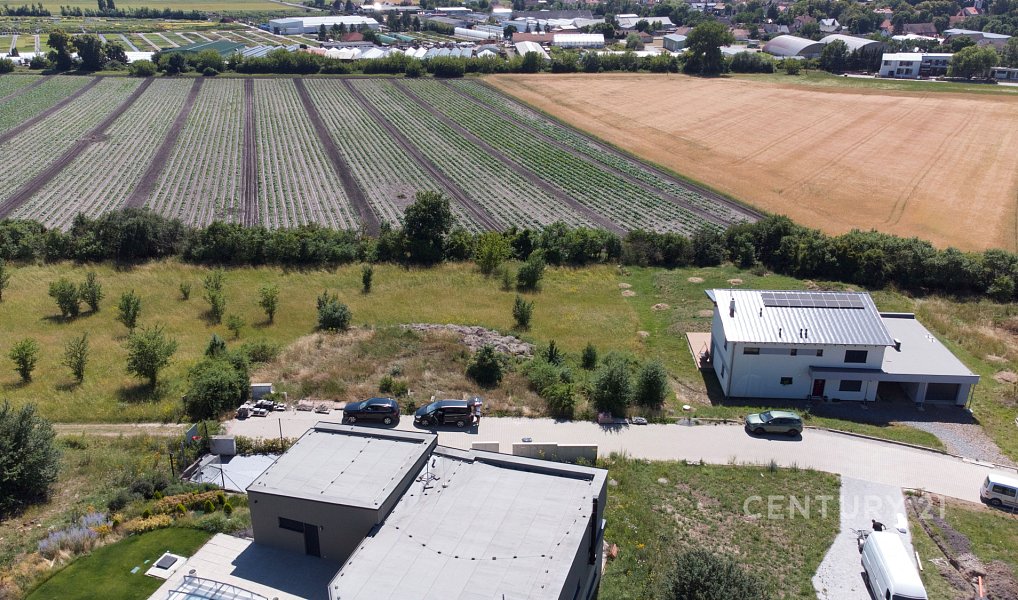 Prodej stavebního pozemku 1 659 m², Přerov nad Labem – náhled fotky 14