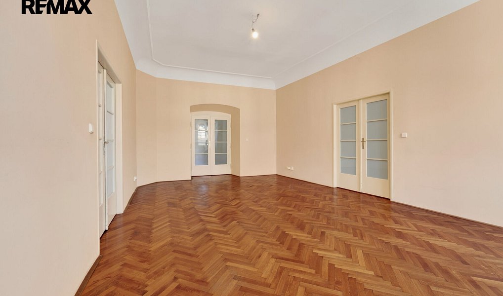Pronájem bytu 3+1 130 m², Praha – náhled fotky 7