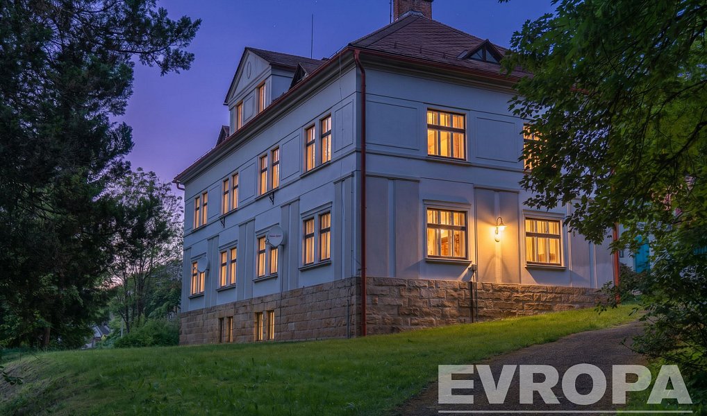 Prodej domu 320 m² s pozemkem 7 861 m², Hostinné – náhled fotky 17