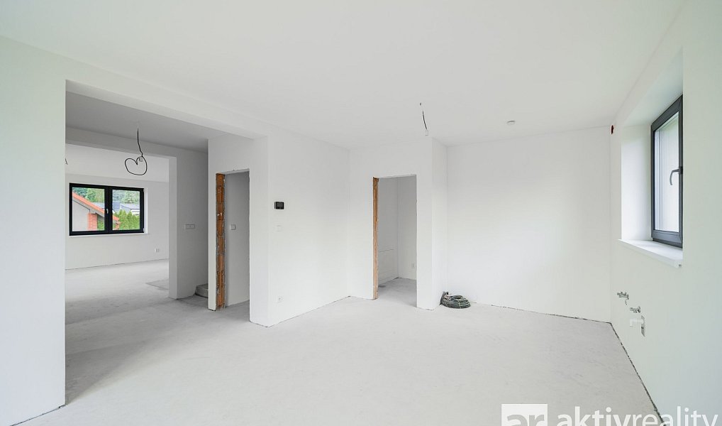 Prodej domu 248 m² s pozemkem 390 m², Jevany – náhled fotky 5