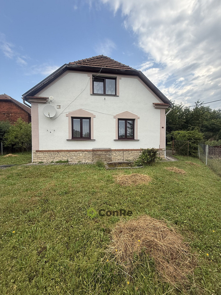 Prodej domu 135 m² s pozemkem 971 m²