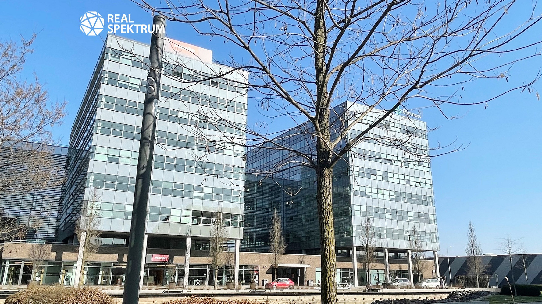 Pronájem kancelářských prostor 409 m² - 8. NP, ulice Holandská, Brno – další