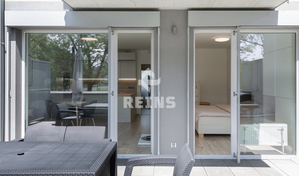 Prodej bytu 4+kk 146 m², Praha – náhled fotky 11