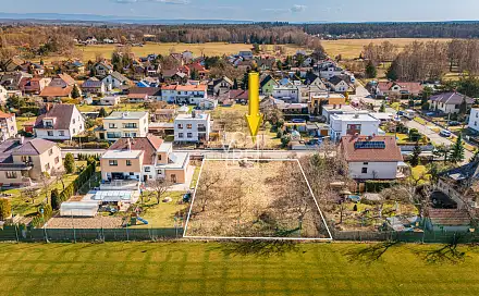 Prodej stavebního pozemku 1 001 m², Hradec Králové