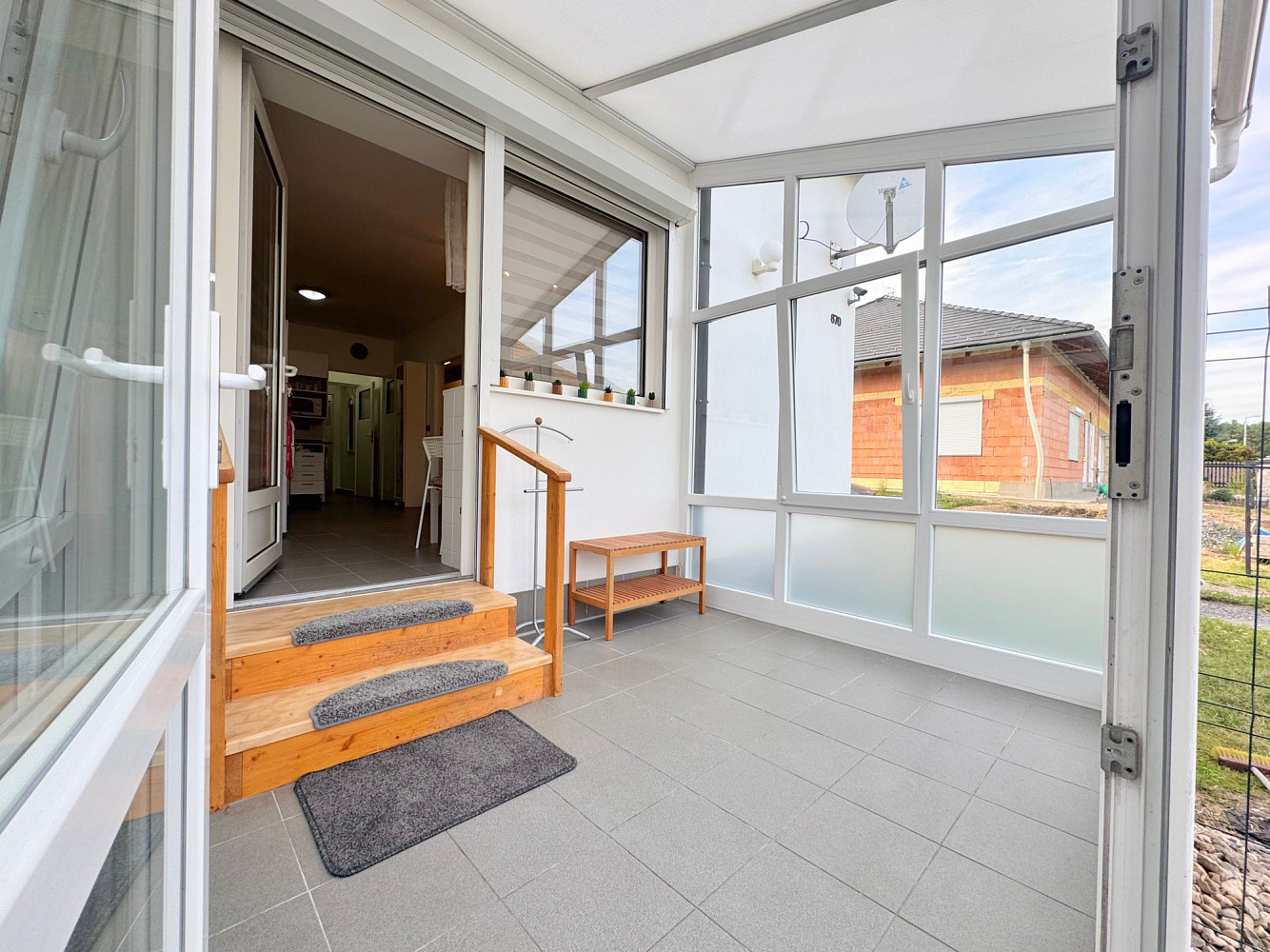 Pronájem bytu 3+kk 80 m² – fotografie 4