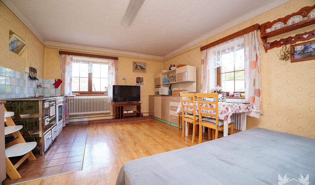 Prodej domu 95 m² s pozemkem 1 544 m², Čestice – náhled fotky 10