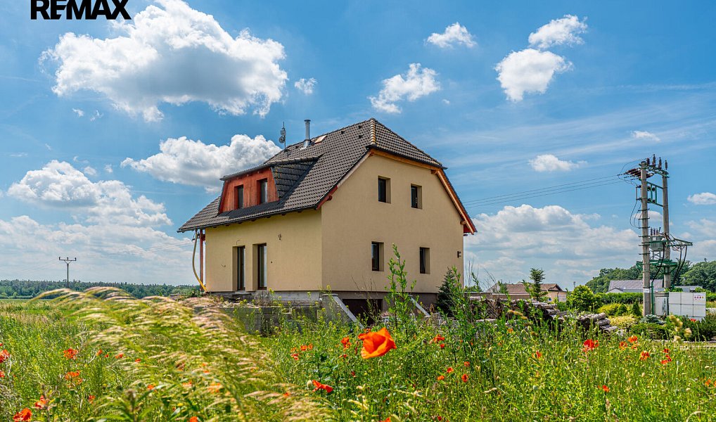 Prodej domu 107 m² s pozemkem 1 233 m², Sezemice – náhled fotky 28