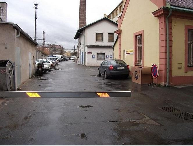 Pronájem kanceláře 22 m² – fotografie 2
