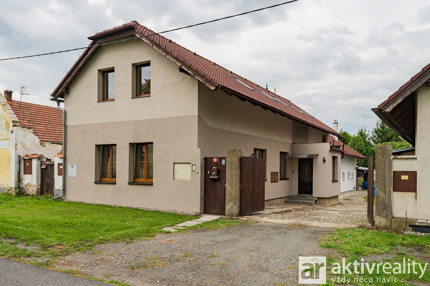 Prodej domu 257 m² s pozemkem 904 m²