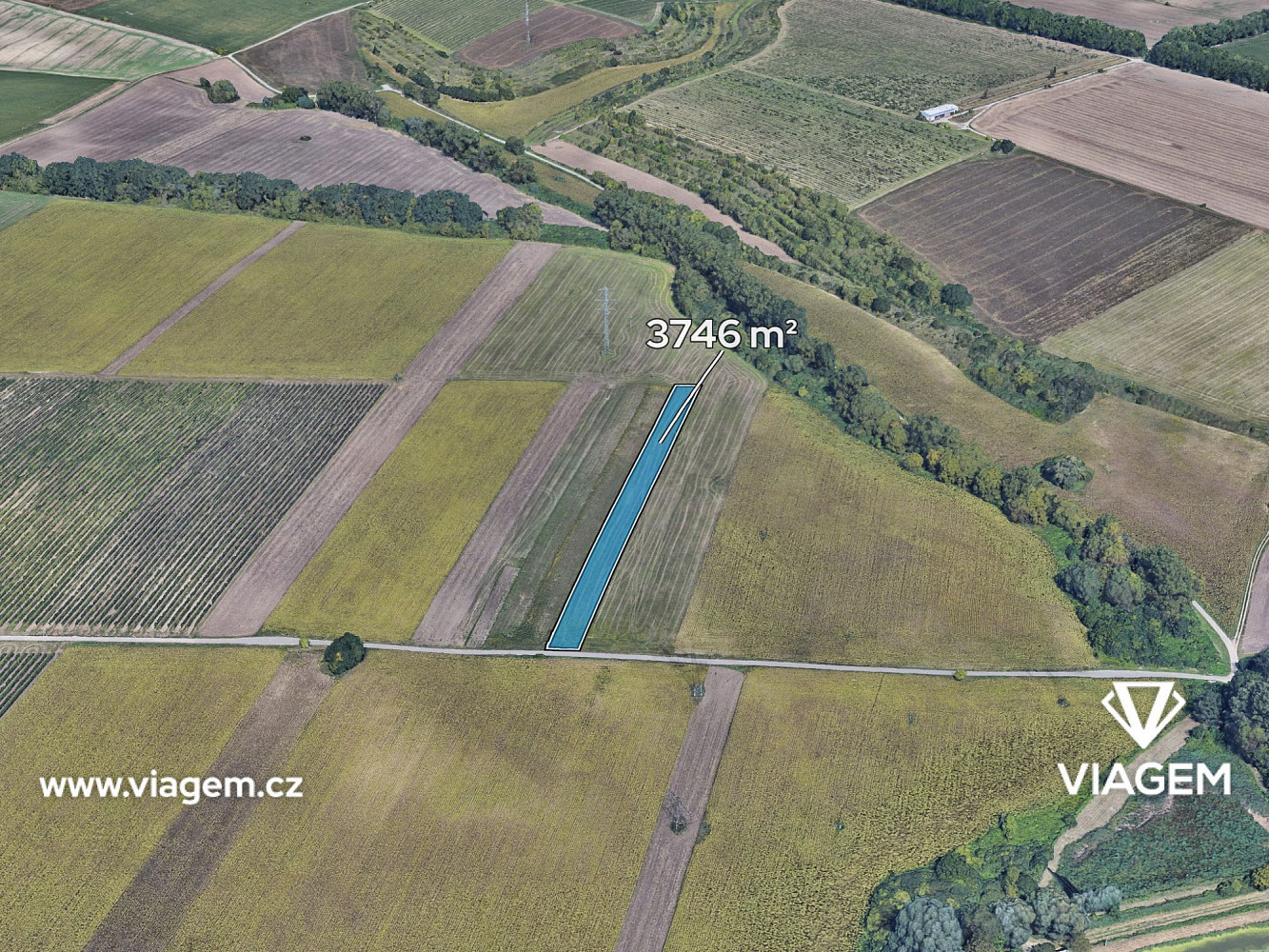 Prodej pole 1 873 m²