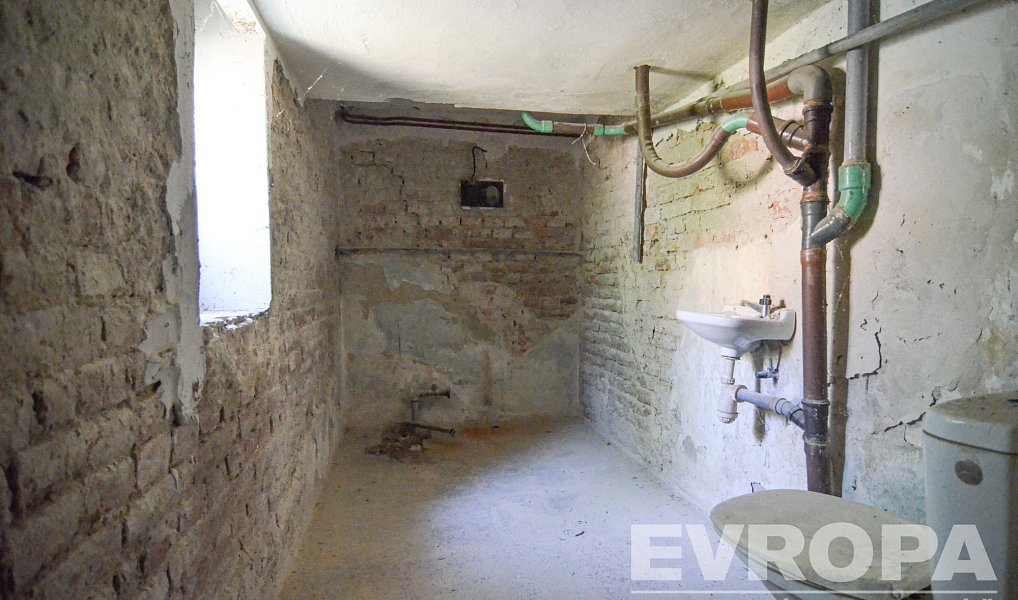 Prodej domu 300 m² s pozemkem 826 m², Břeclav – náhled fotky 40