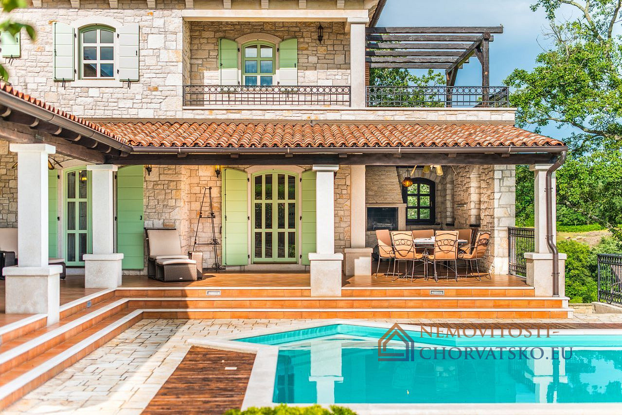 Prodej domu 585 m² s pozemkem 1 390 m² – pohled 5