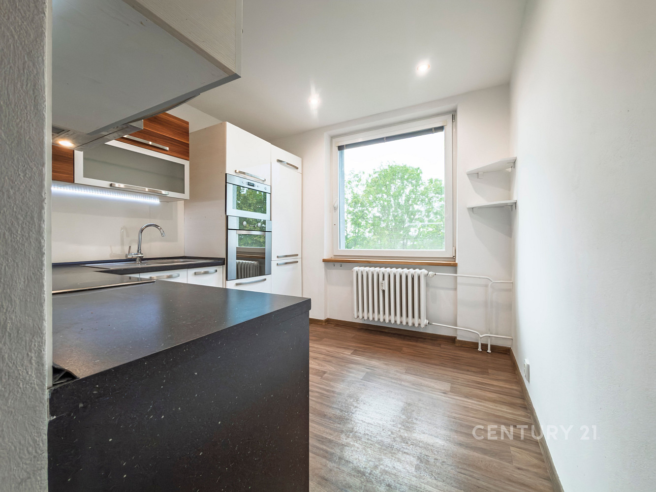 Pronájem bytu 3+1 72 m² – fotografie 2