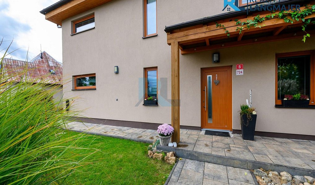 Prodej domu 183 m² s pozemkem 724 m², Plzeň – náhled fotky 50