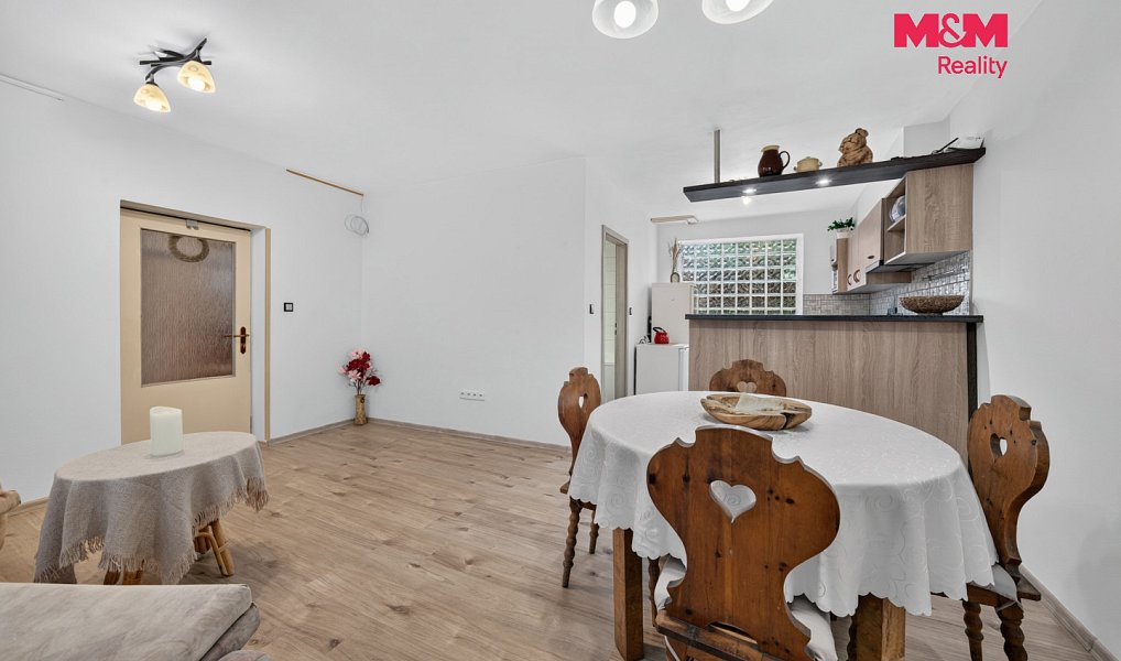 Prodej domu 190 m² s pozemkem 143 m², Kunžak – náhled fotky 6