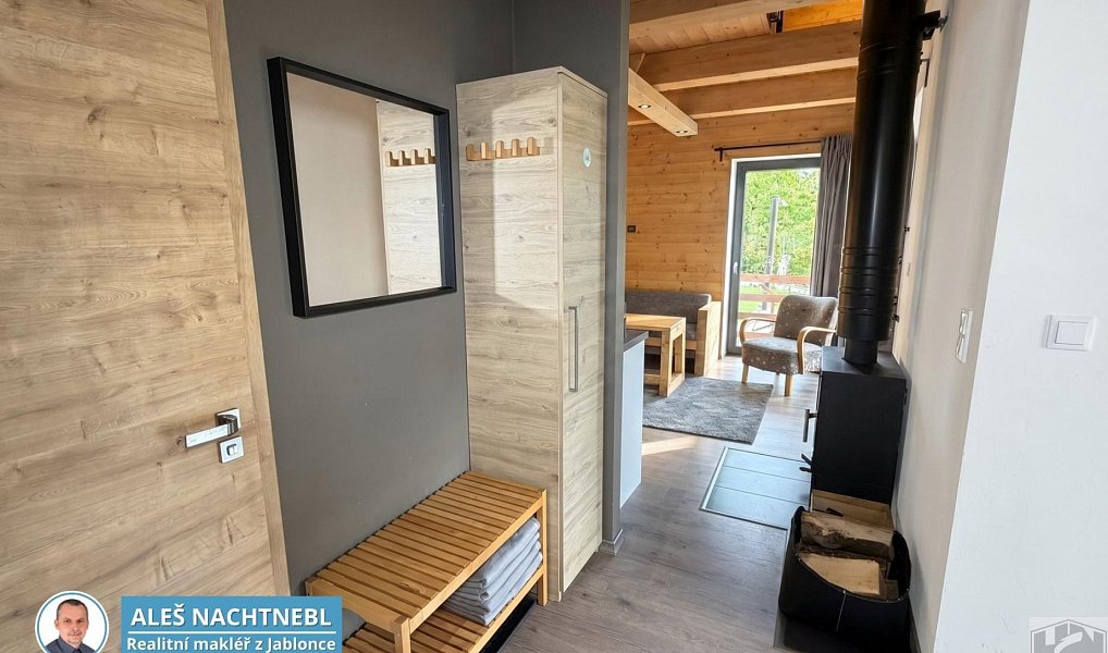 Prodej ubytovacího objektu 178 m², Libuň – náhled fotky 15