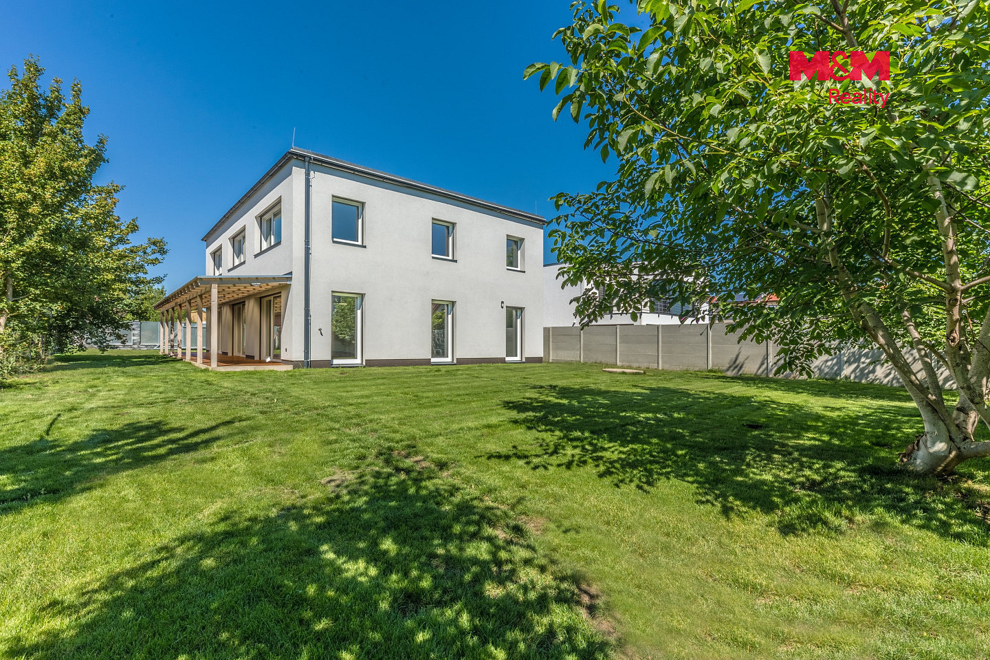Prodej domu 341 m² s pozemkem 800 m² – fotografie 2