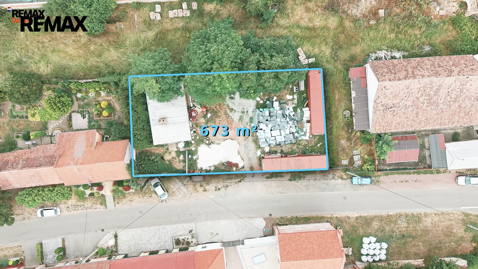 Prodej komerčního pozemku 673 m² – fotografie 2