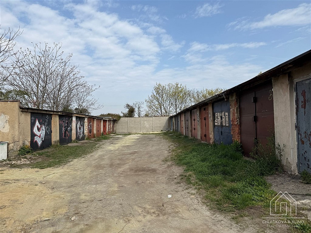 Prodej zděné garáže, 18 m2, praha 10, ul. křeslická — photo 3