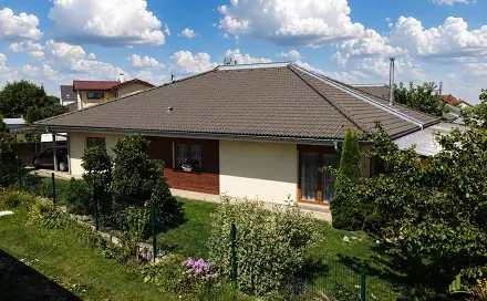 Prodej domu 107 m² s pozemkem 593 m², Doubek, okres Praha-východ