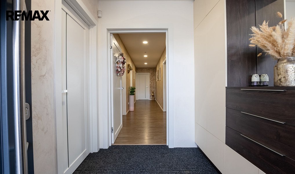 Prodej domu 172 m² s pozemkem 1 031 m², Jemnice – náhled fotky 32