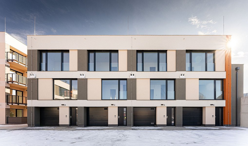 Prodej bytu 5+kk 114 m², Úvaly – fotka 1 z 37