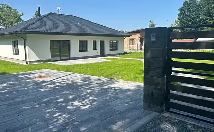 Prodej domu 200 m² s pozemkem 1 180 m², V Lísku, Březová-Oleško, okres Praha-západ