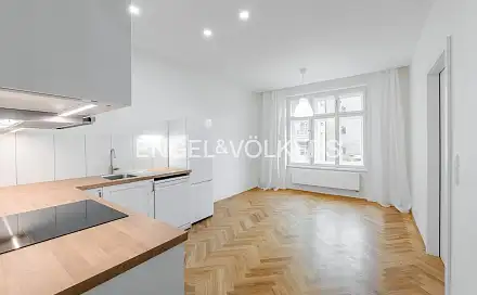 Pronájem bytu 2+kk 44 m²